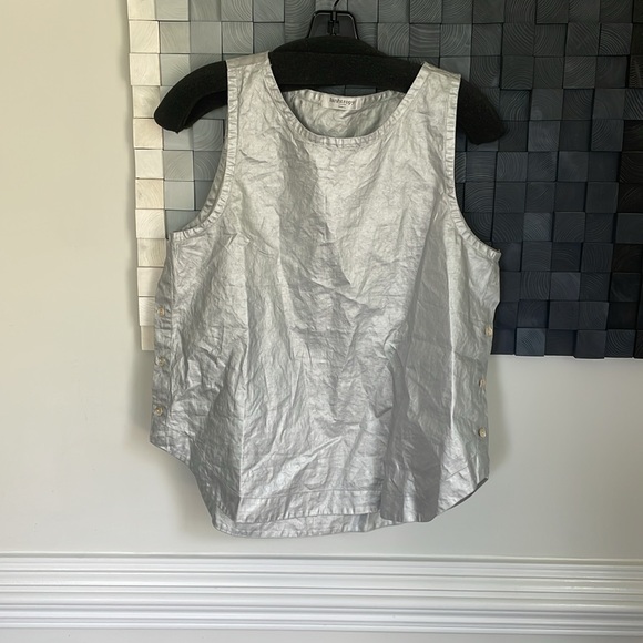 Metallic Coated Linen Tank - Picture 6 of 9